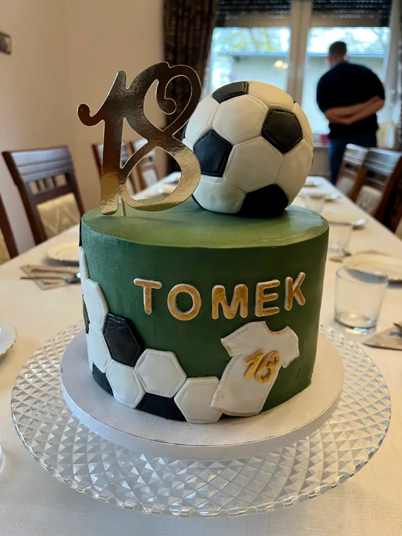 Cake 16